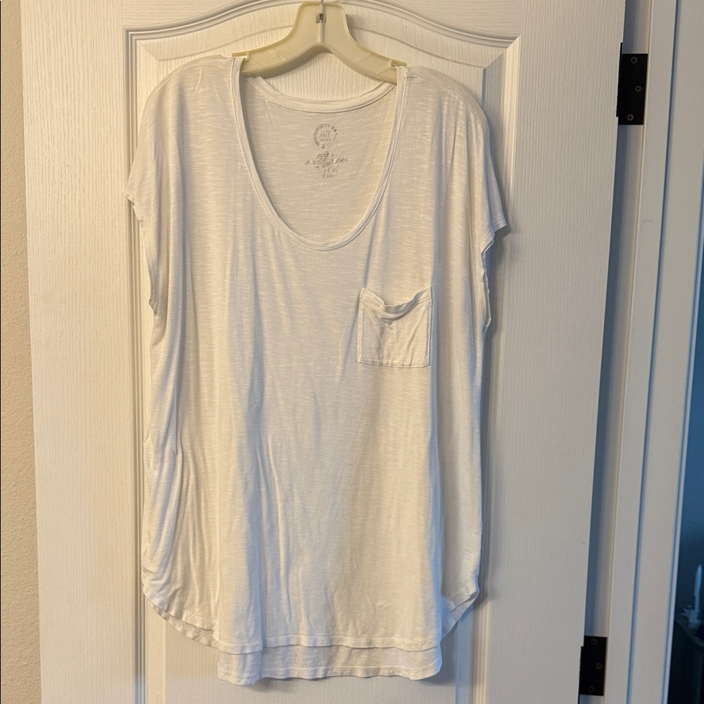 Maurices White Short Sleeve Tee